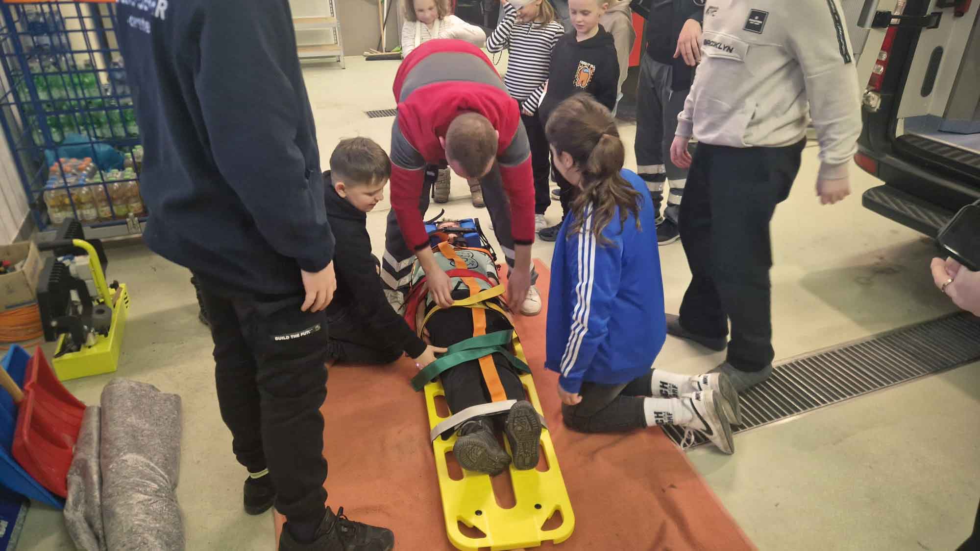 kinder-jugendfeuerwehr-drk-hdr